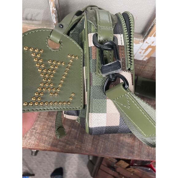 Louis Vuitton Quest Messenger Camo Bag | Green Pixel | $3400 Retail - Picture 2 of 6
